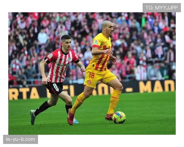 皮斯胡安球场迎新赛季，球迷热情点燃西甲赛场