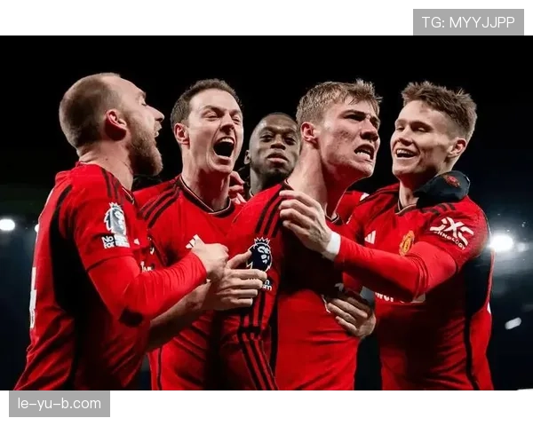 英超本轮焦点战：明星球员闪耀全场，惊险瞬间引爆球迷热情