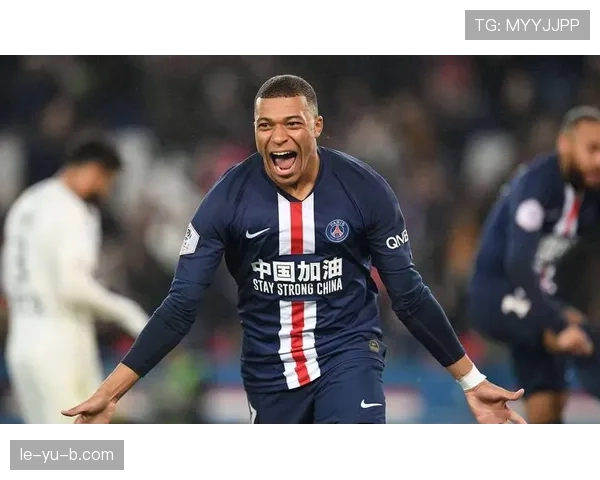 姆巴佩国家队首秀稳健发挥，年轻天才引爆球迷热情