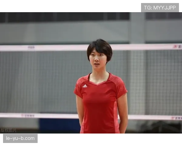 袁心玥这自律程度，连喝口水都掐着秒表